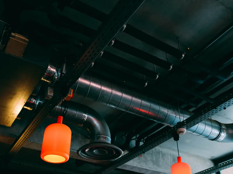 Réseau de gaines de ventilation mécanique — Oise